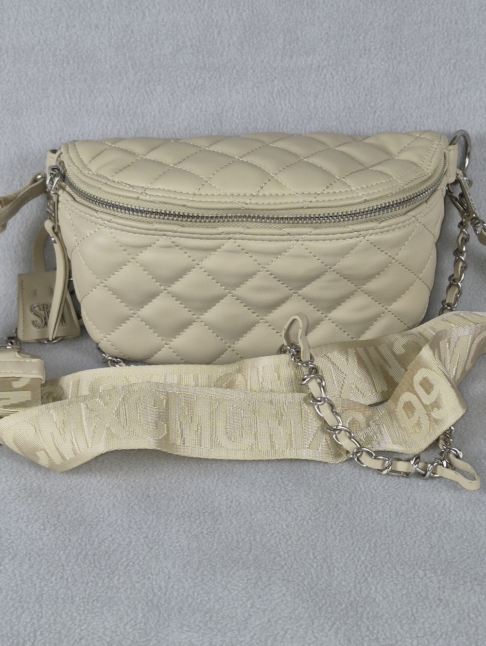Steve Madden Mandie Convertible Fanny Pack – Beige Quilted Belt Bag / Crossbody